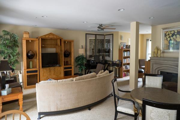 Thank you for viewing our Thank you for viewing our Silverado Interior 1 on our website photos page at Silverado Apartments in the city of Solana Beach.